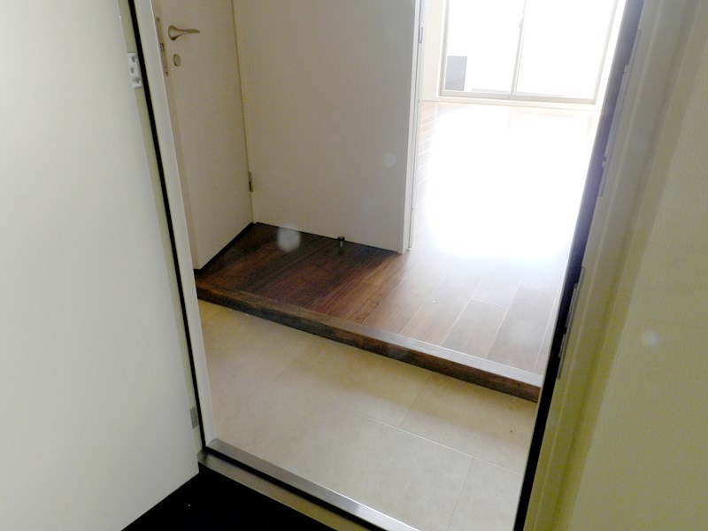 モンドール西院 玄関