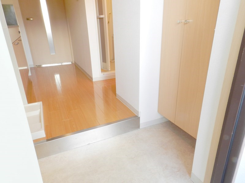 ハウスセゾン四条通 玄関