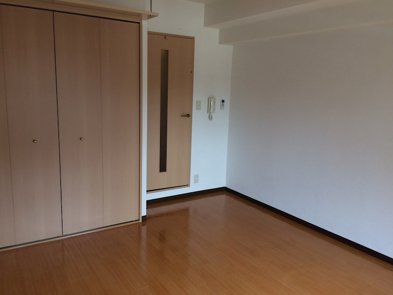 ハウスセゾン四条通 リビング