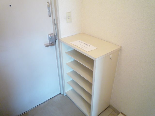 メゾン・ド・リュート 玄関