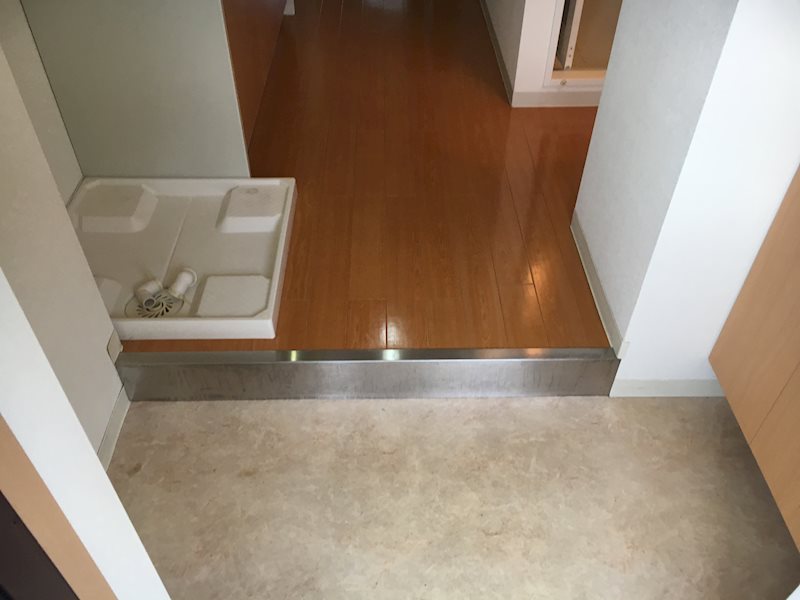 ハウスセゾン四条通 玄関