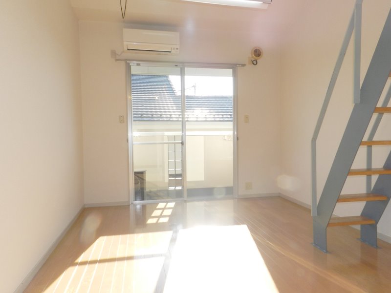 ロフティー松ヶ崎 リビング