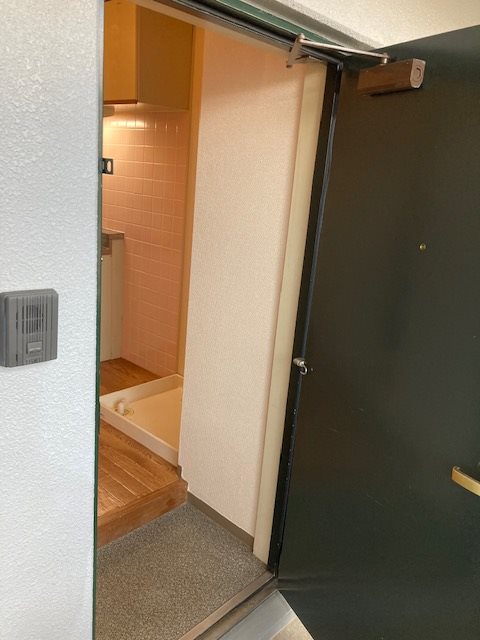 ス・プレール田中 玄関