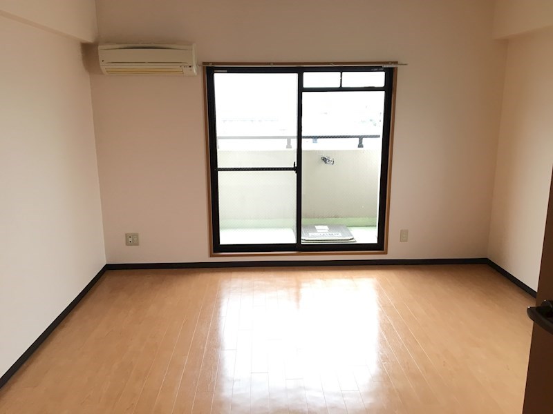 ハウスセゾン今出川河原町 リビング