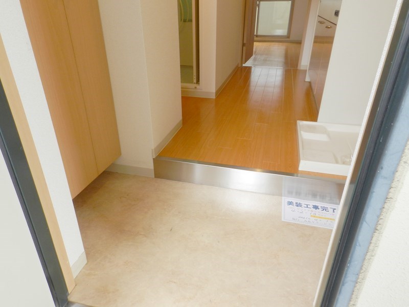 ハウスセゾン四条通 玄関