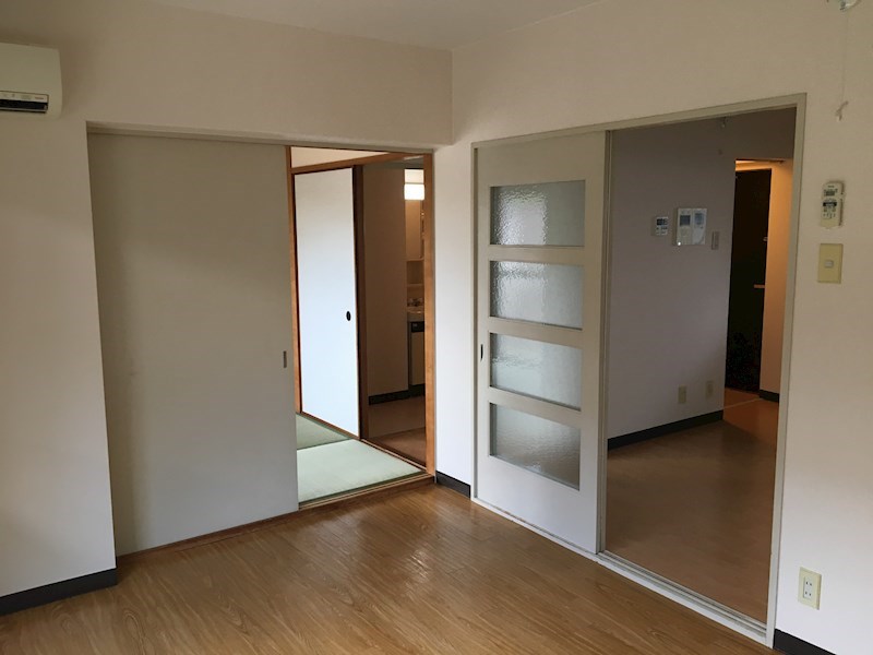 上阿達谷口マンション リビング