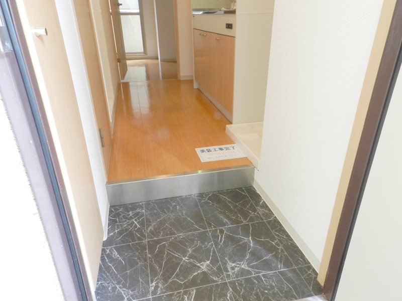 ハウスセゾン四条通 玄関