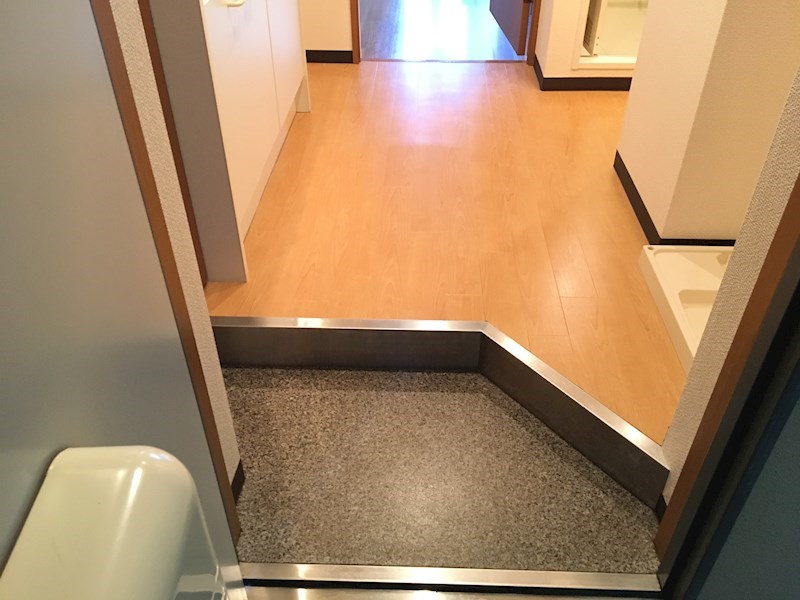 メゾンK-three 玄関