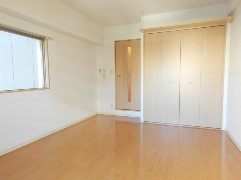 ハウスセゾン四条通 リビング