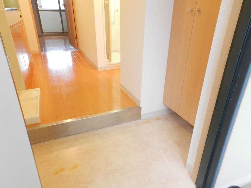 ハウスセゾン四条通 玄関