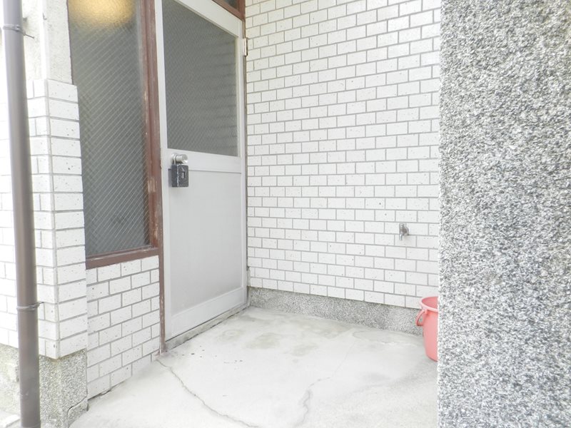 本多邸貸家 玄関