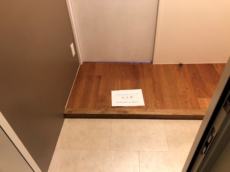 モンドール西院 玄関