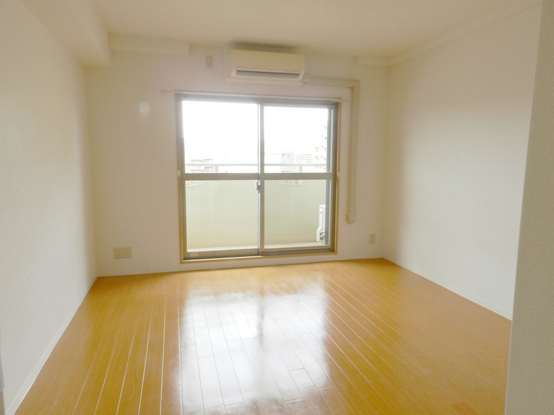 ハウスセゾン四条通 リビング