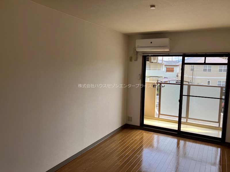 ラ・ルースⅡ リビング