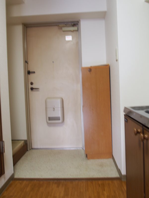 ラ・ルースⅡ 玄関