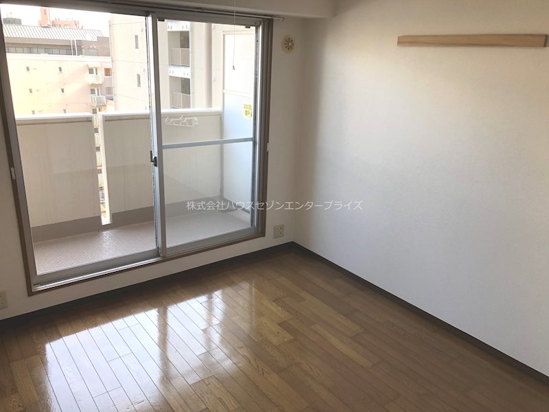 萱野ビル ベッドルーム