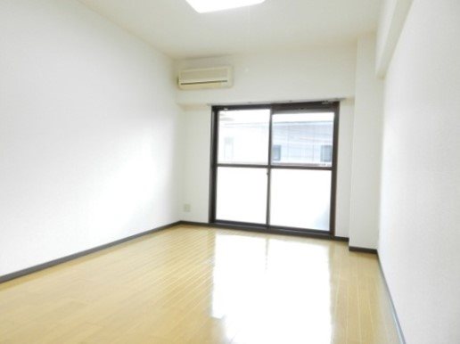 サンライズ西田 ベッドルーム