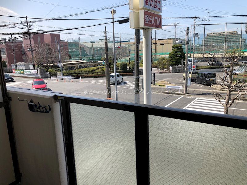 ルミエール吉岡 ベランダ