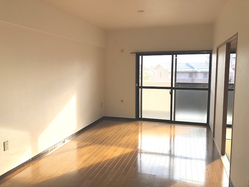 ファミールDAN リビング