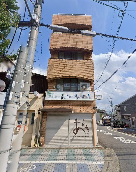 足立ビル 外観