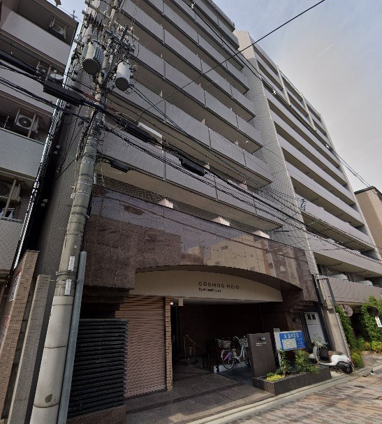 コスモリード京都今出川 玄関