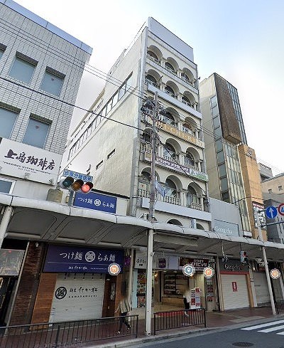 古城ビル 玄関