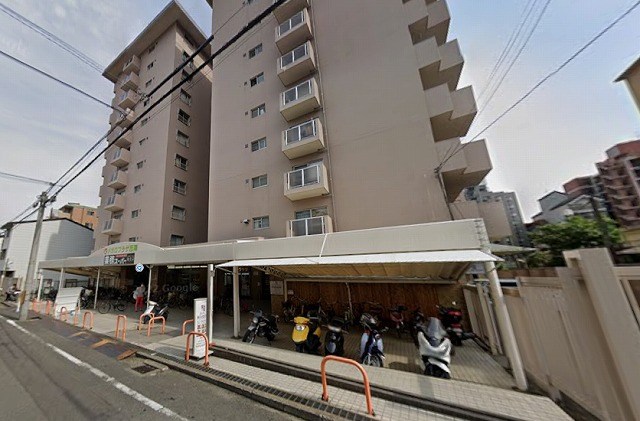 メガロコープ西陣 玄関