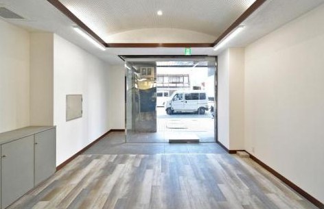 Uresidence二条城 玄関