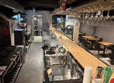 京都三条スクエアビル 玄関