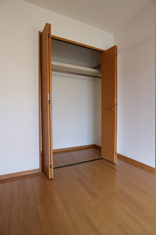 グッドシティ下富野 収納