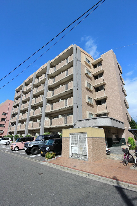 敷地内ゴミ捨て場♪