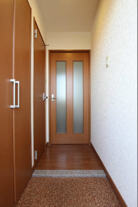 ウィングス砂津 玄関