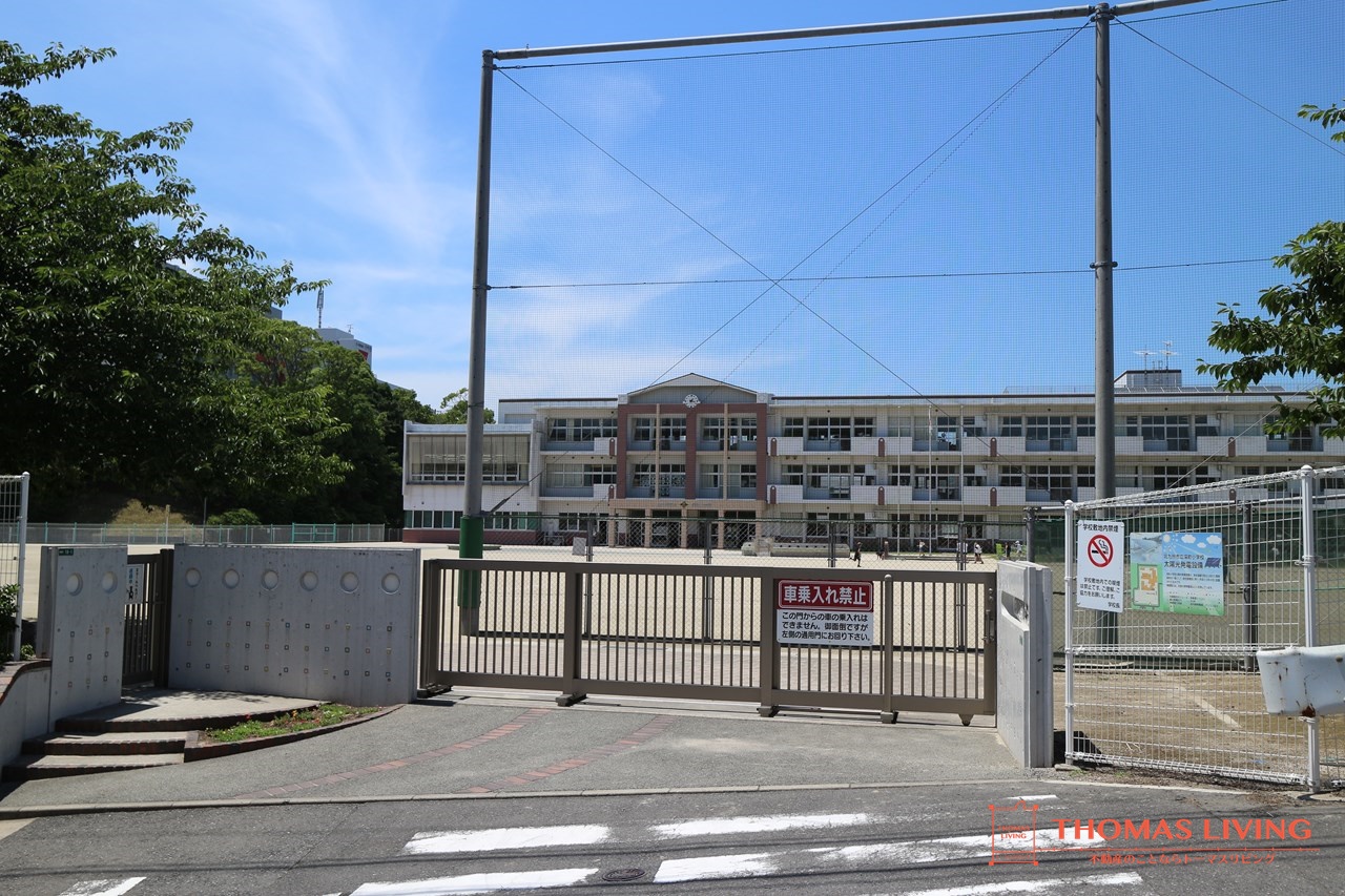 アクエリアン栄盛川 小学校