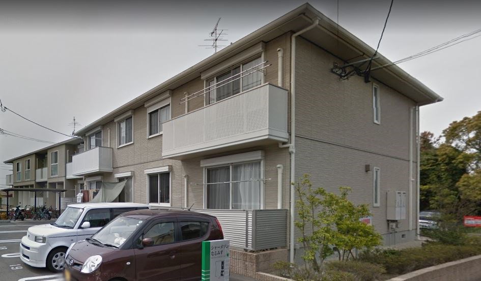 シャーメゾンなるみず B棟 外観