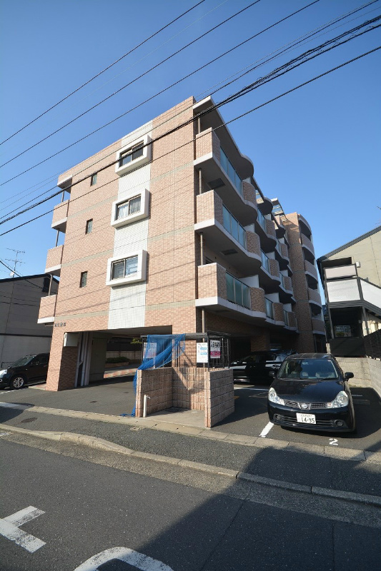 出屋敷館 402号室 外観