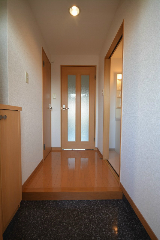 出屋敷館 玄関