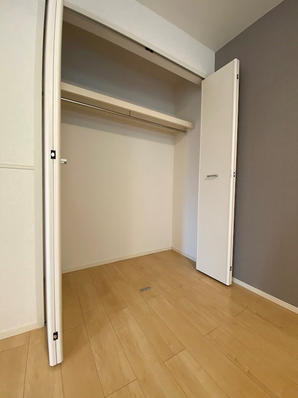 ヴィラルーチェ 　A棟 収納