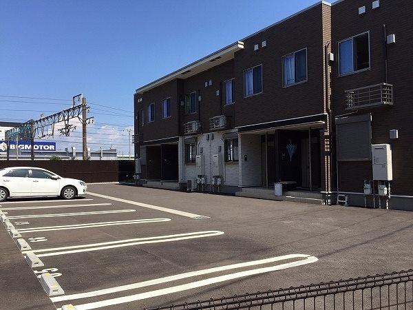 グランツⅢ 駐車場