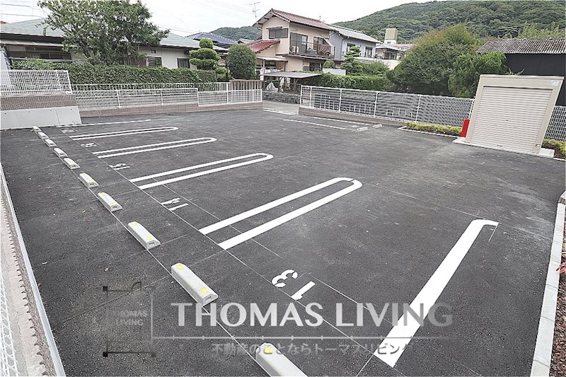 サングレイス橘 B棟 駐車場