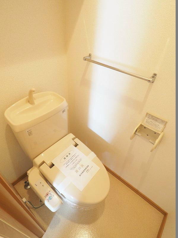 ソレイユ元町 B棟  トイレ