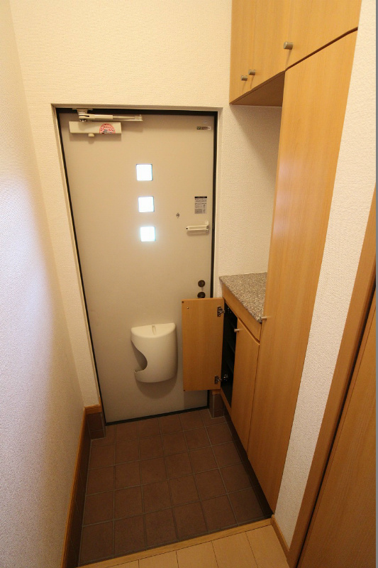 ソレイユ元町 B棟  玄関
