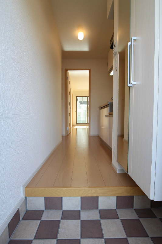 ラインハイム足立山 A棟 玄関