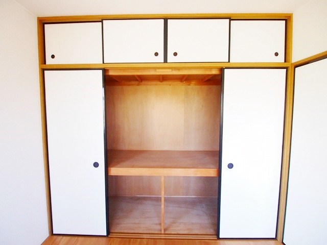 エルカーサ引野 収納