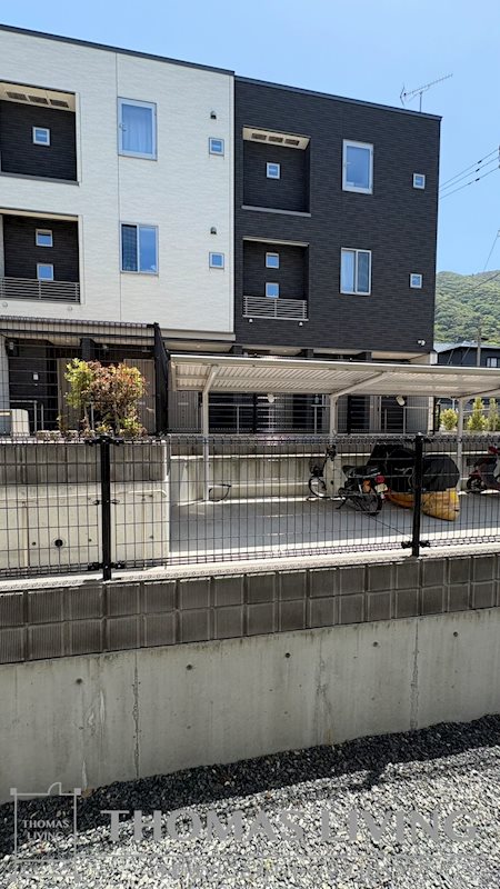 カミング萩ヶ丘公園 ベランダ