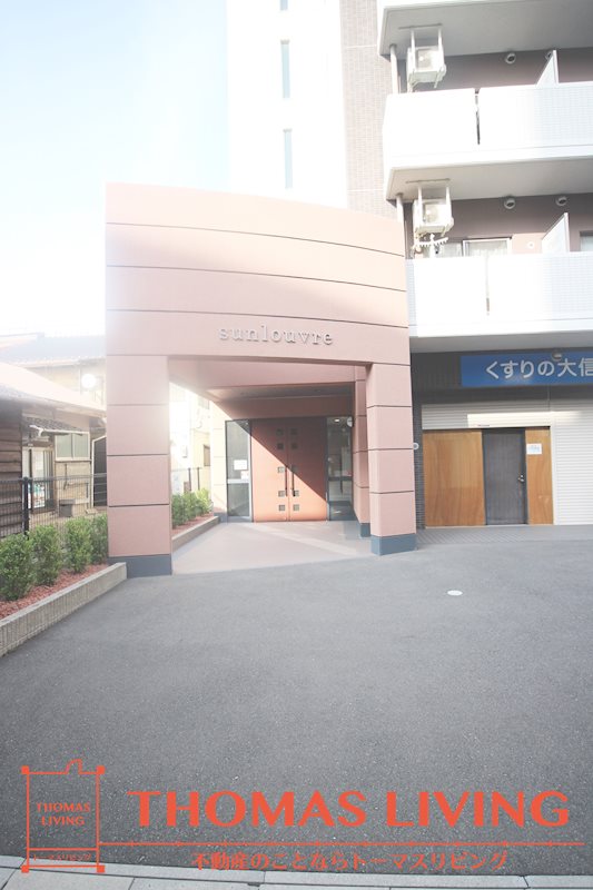 サンルーヴル エントランス