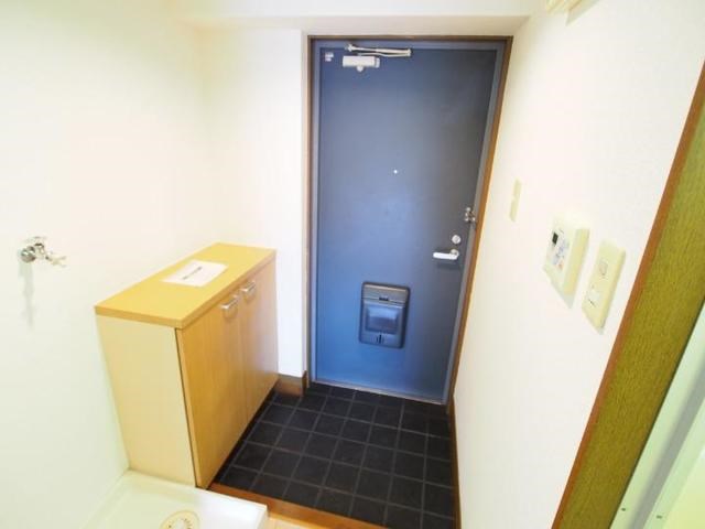 プレミールカネキ 玄関