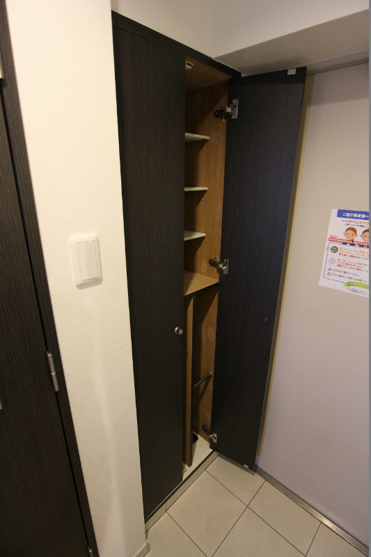 No.65クロッシングタワー 収納