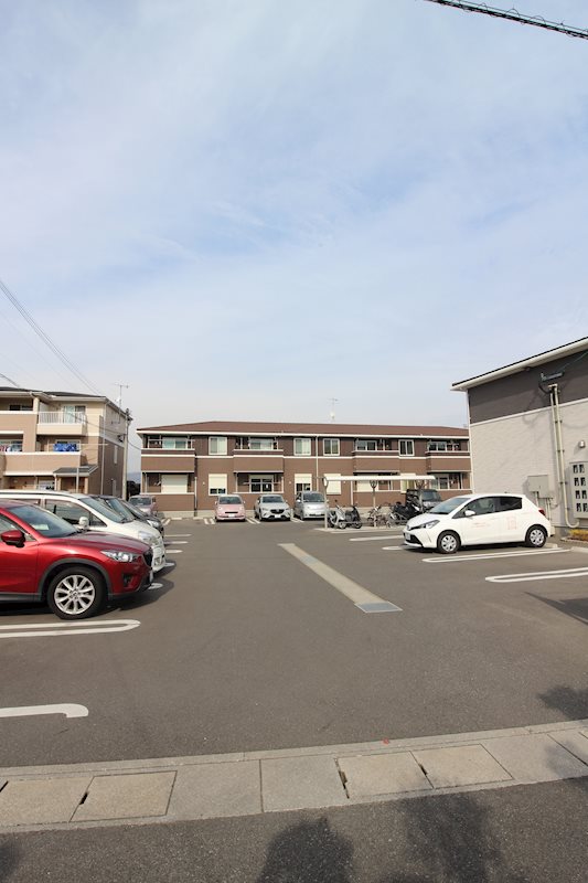 エス・ベル　B棟  駐車場