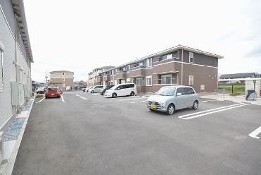 エス・ベル　B棟  駐車場