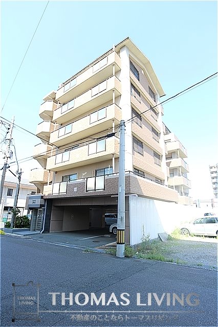 ロイヤルハイツ鷹の巣 外観